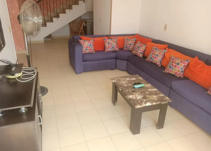 בית הארחה Jenlyn Chalet-families Only *